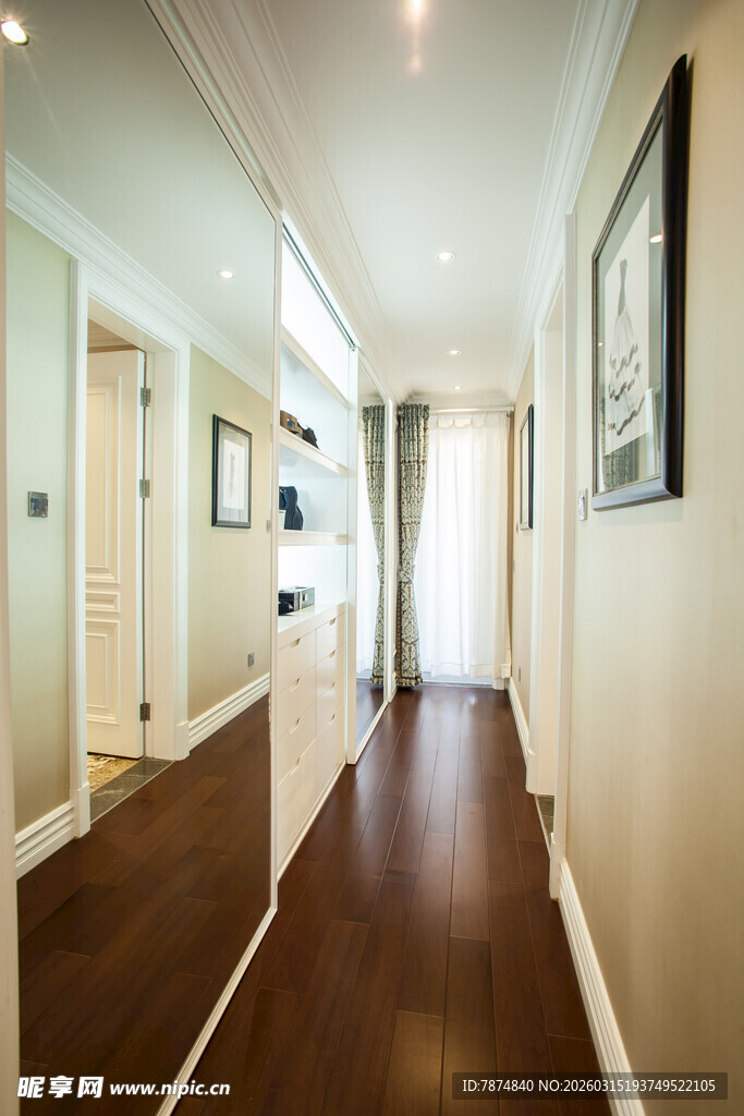 现代简约风格的家居走廊