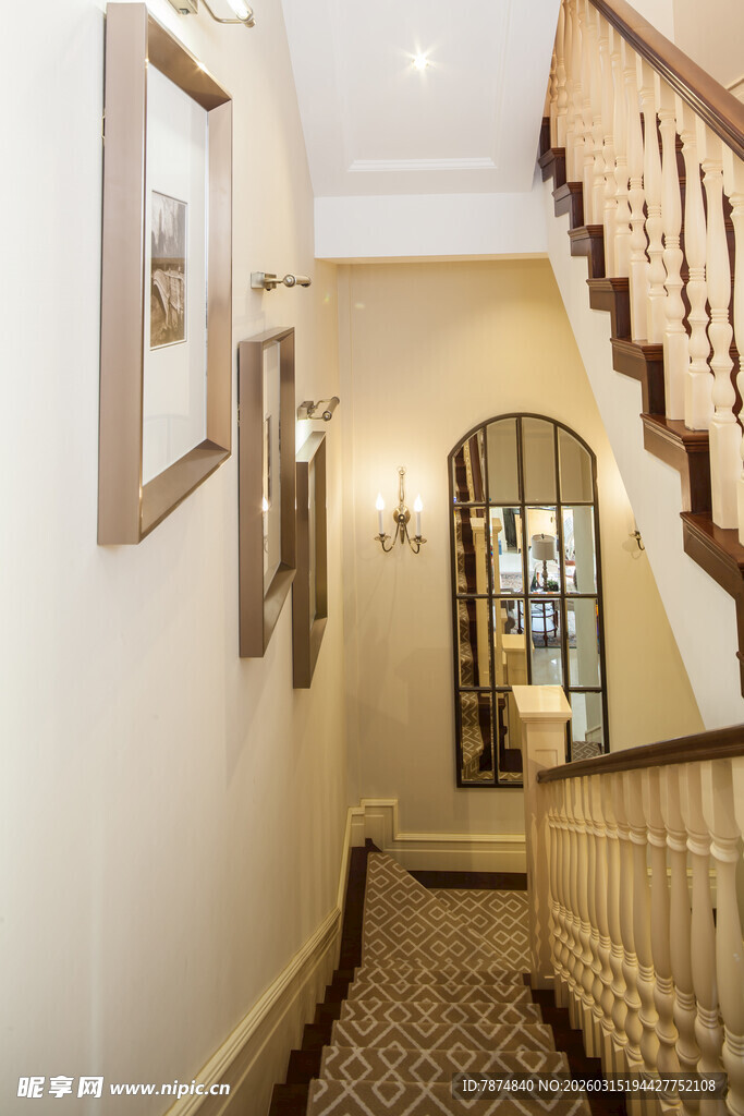 温馨典雅的家居走廊过道