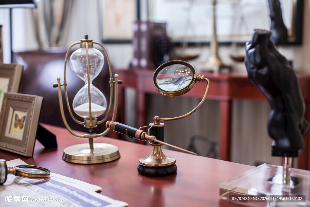 复古精致书房摆件展示