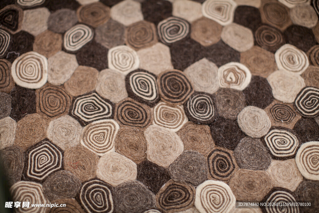 几何图案棕色系花纹布料