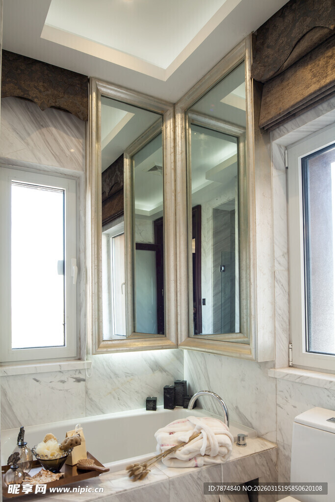 豪华大理石浴室空间