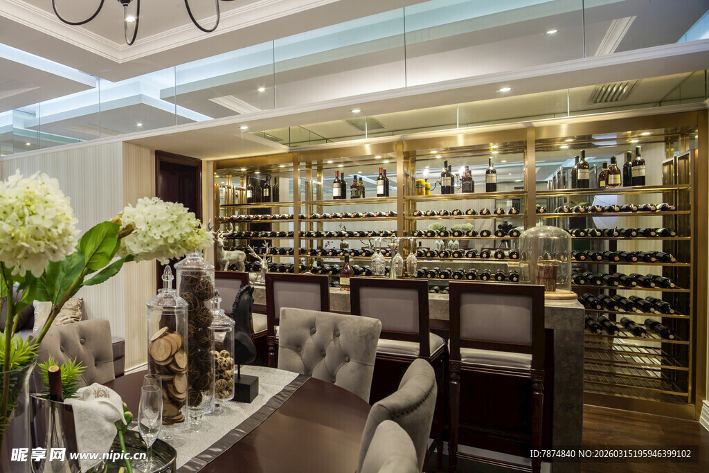 优雅奢华的酒品陈列空间