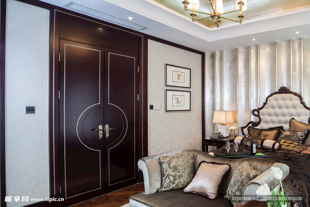 现代奢华风格客厅与衣柜