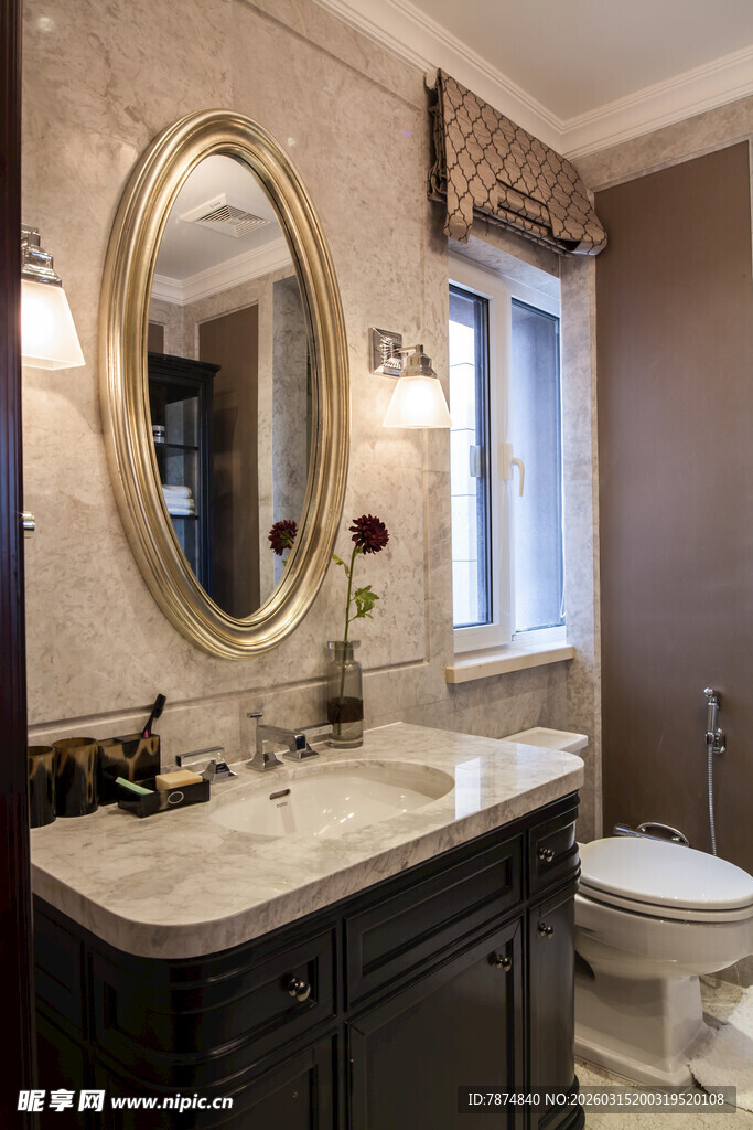 优雅现代风格的浴室空间