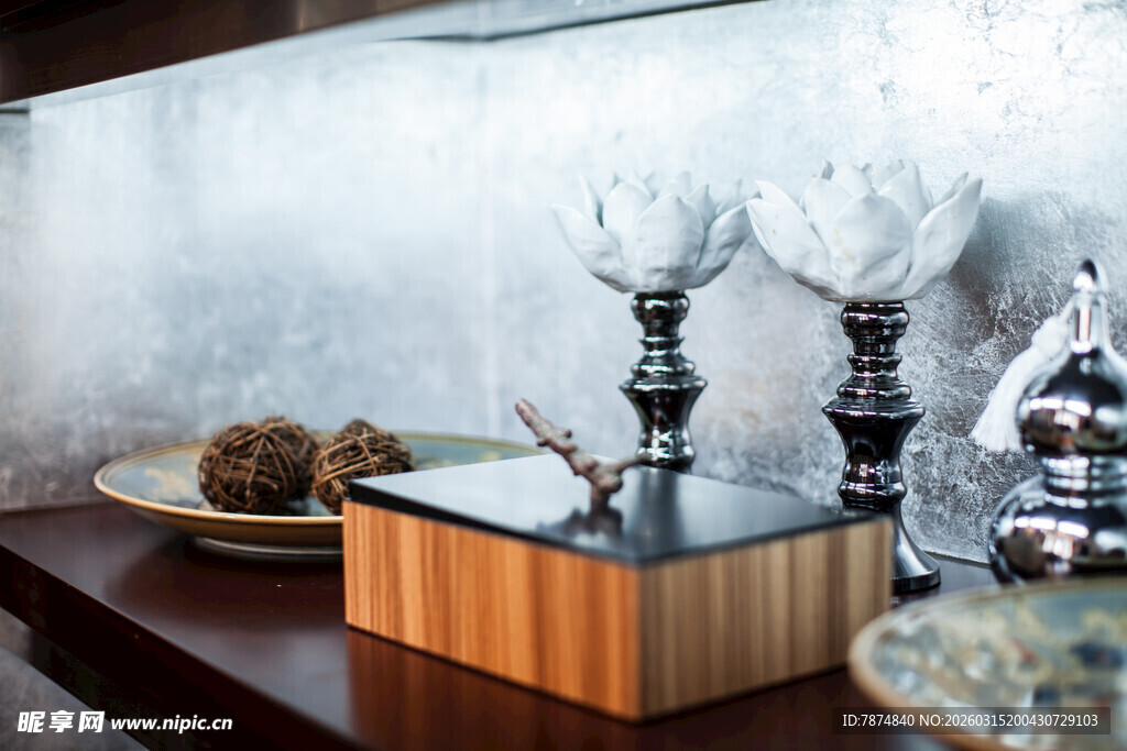 精致木质家居摆件组合