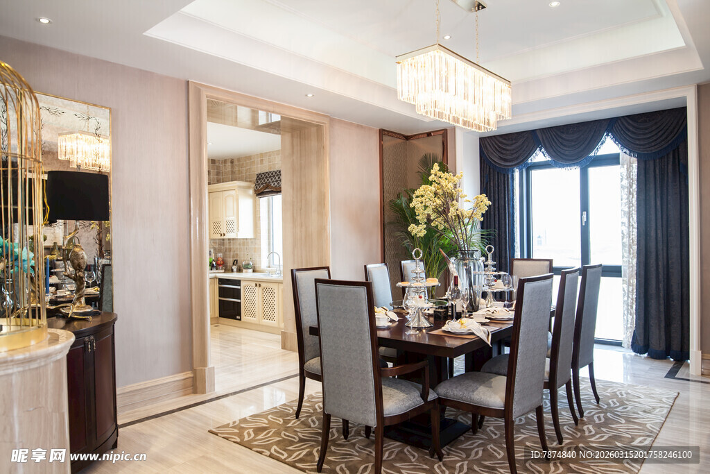 豪华欧式风餐厅室内景致