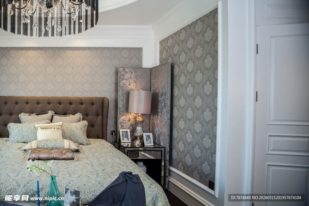 现代简约风卧室温馨一隅