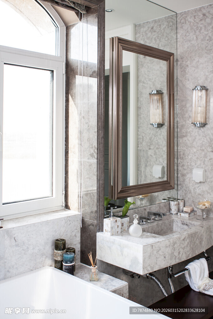 现代简约风格的精致浴室