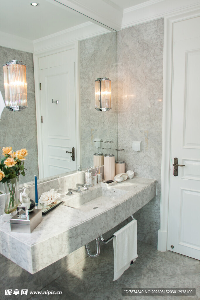 现代简约风格豪华浴室