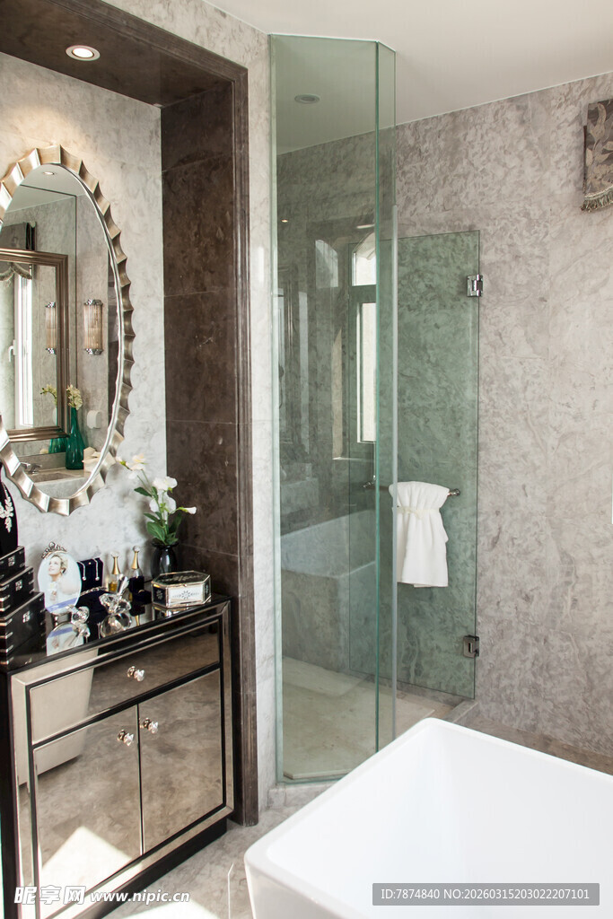 现代简约风浴室设计