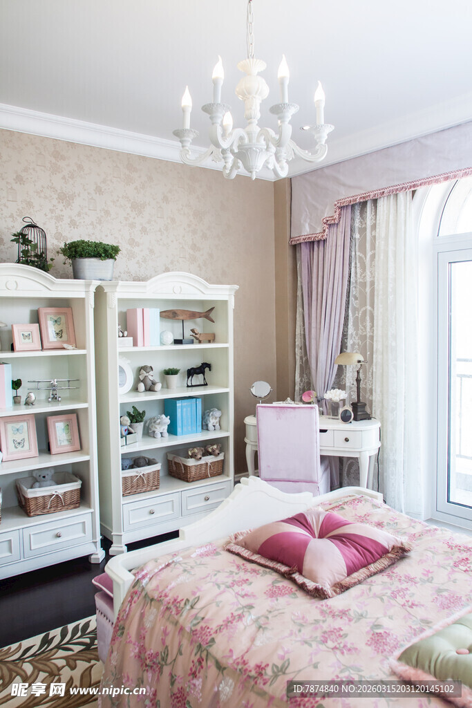 优雅精致的卧室布置