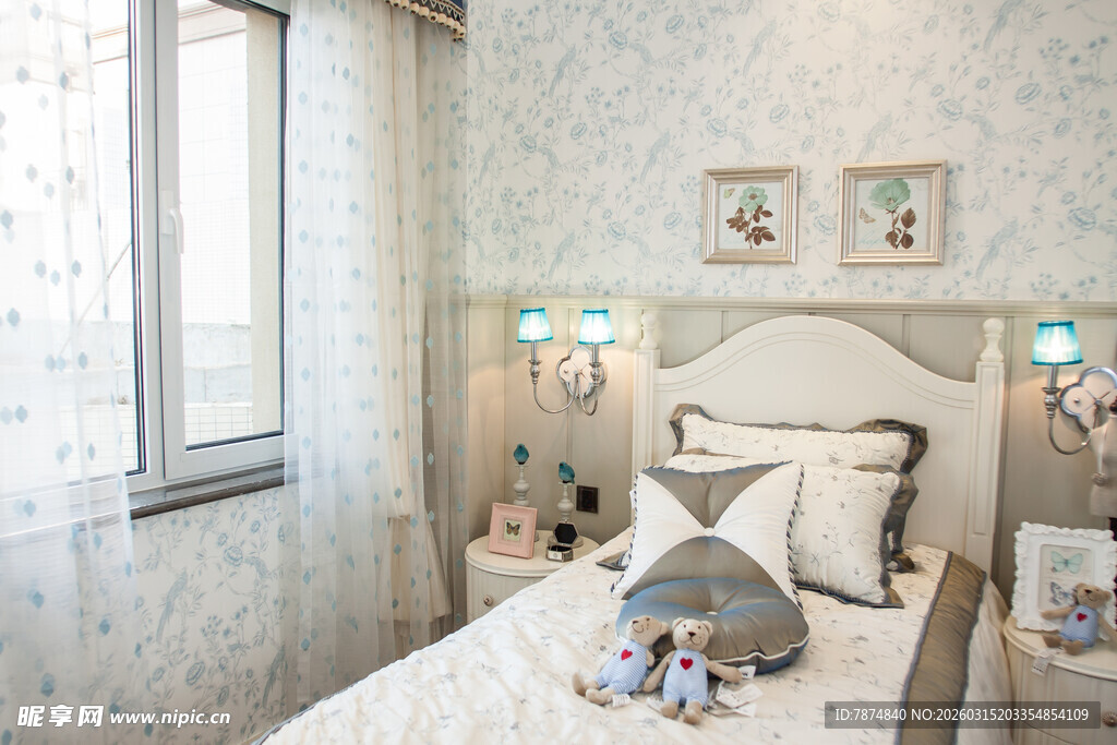 温馨简约风儿童卧室一角