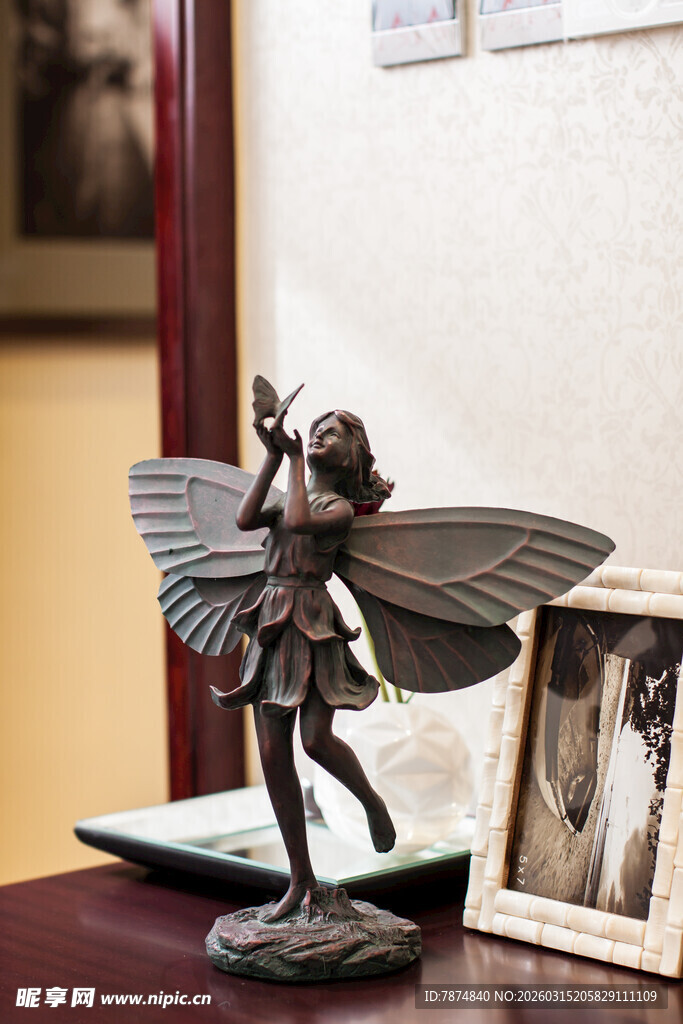 精致仙女造型金属摆件