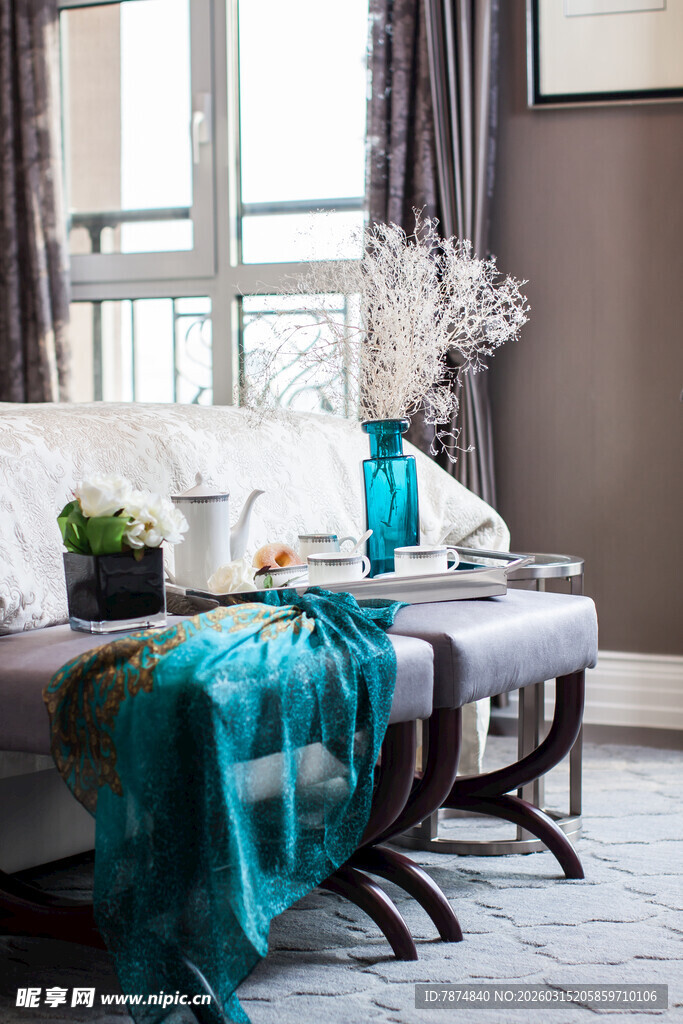 优雅温馨的室内沙发一角