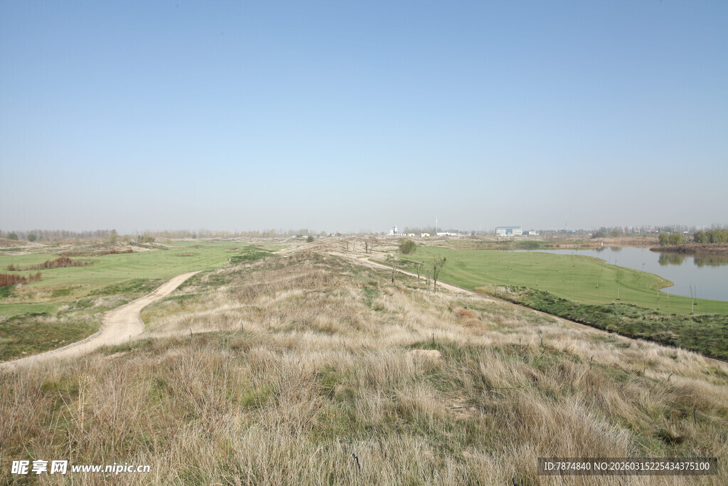 田野乡间的开阔风光
