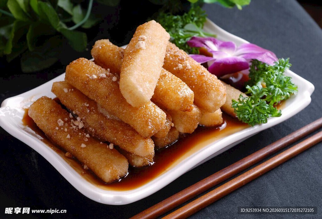 美味红糖糍粑摆盘精致