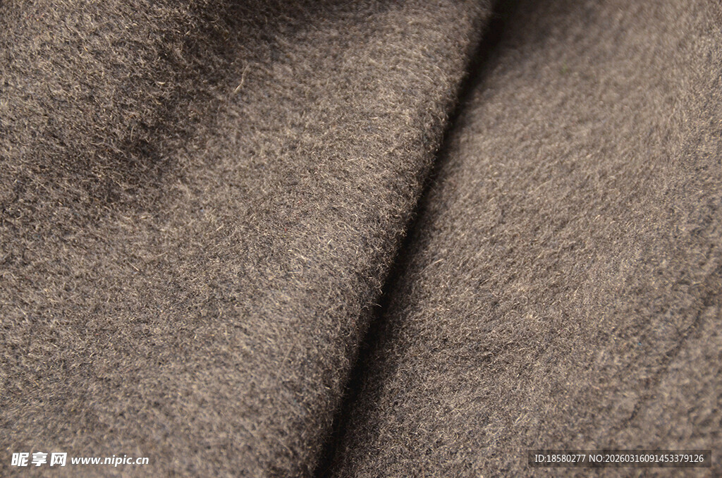 深棕色柔软布料纹理特写