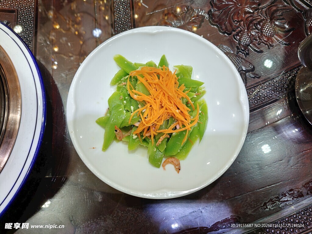 清炒胡萝卜丝香瓜