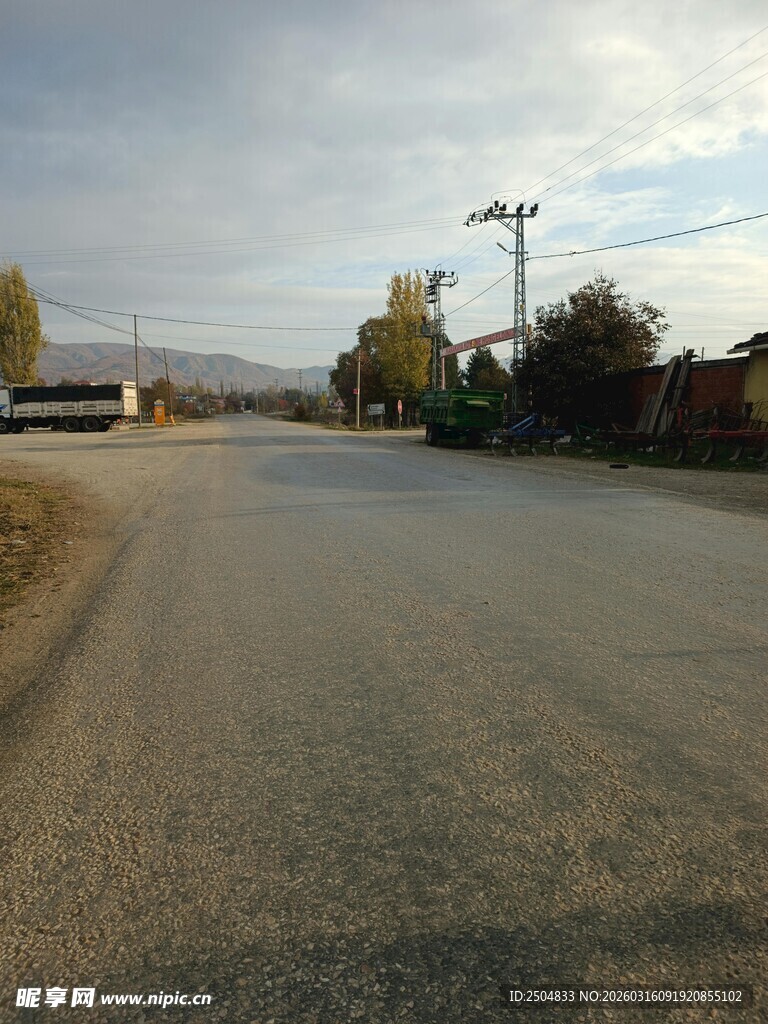 乡村空旷道路风景