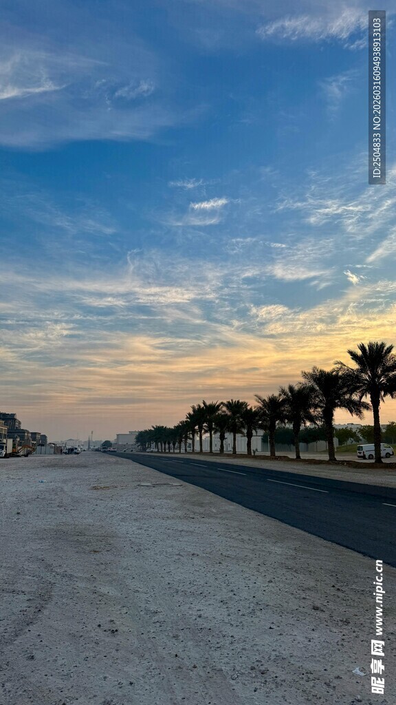 海滨公路的美丽黄昏景色