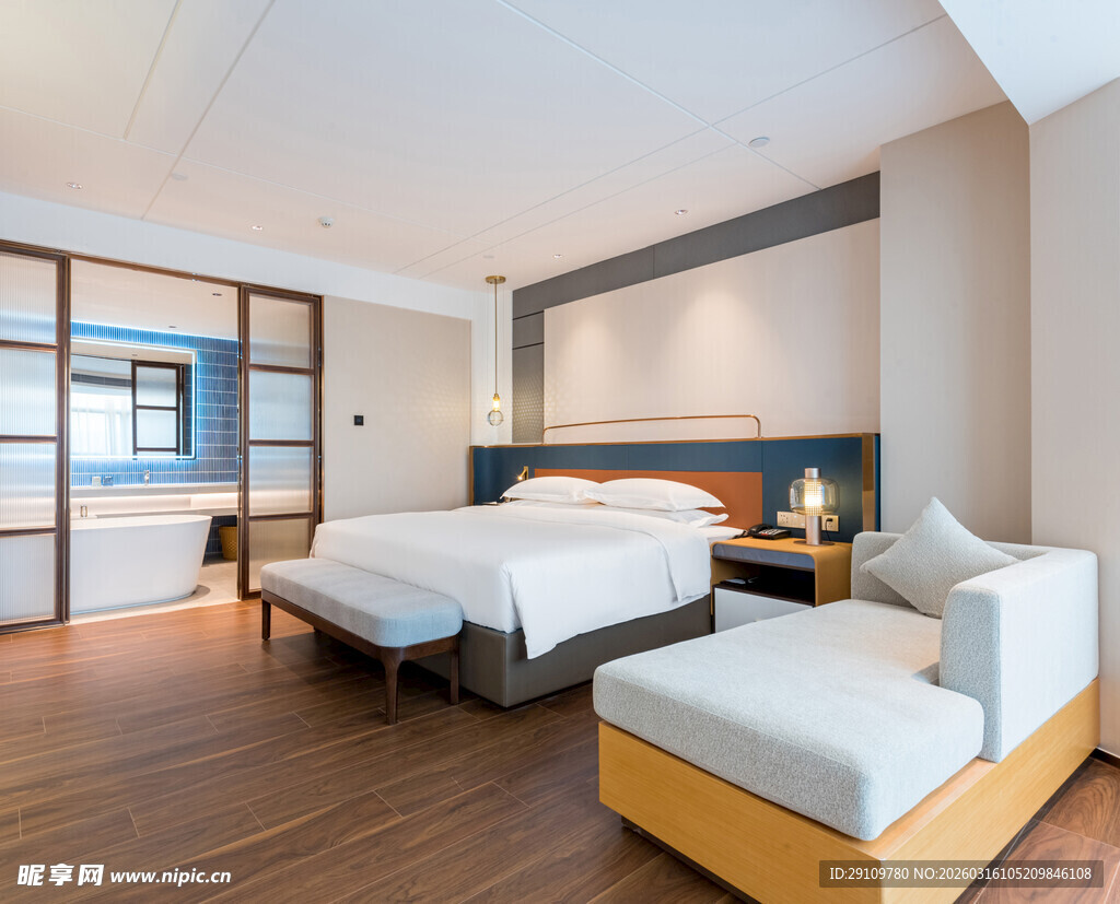 现代简约风格温馨卧室