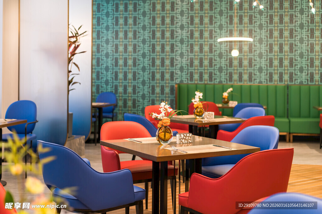 多彩时尚餐厅室内场景