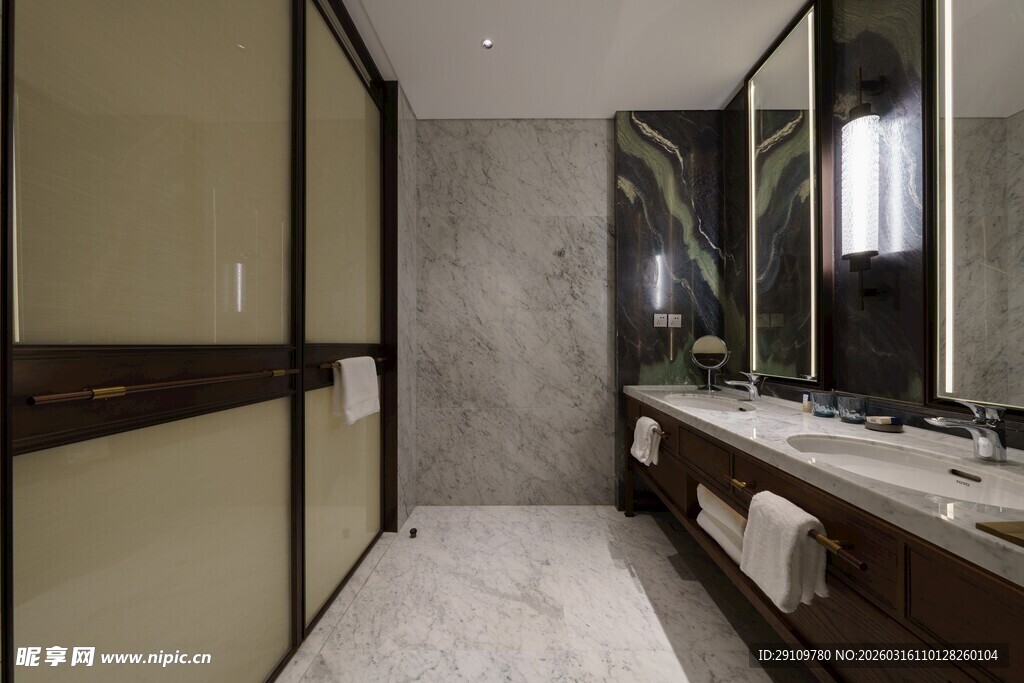 现代简约风格浴室空间