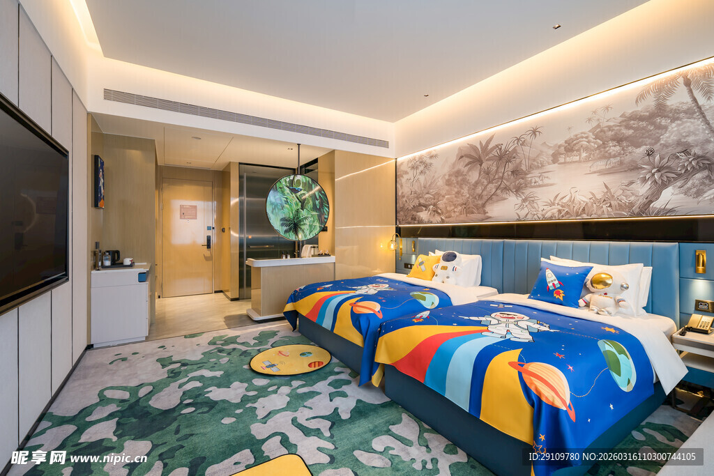 现代多彩风格卧室空间