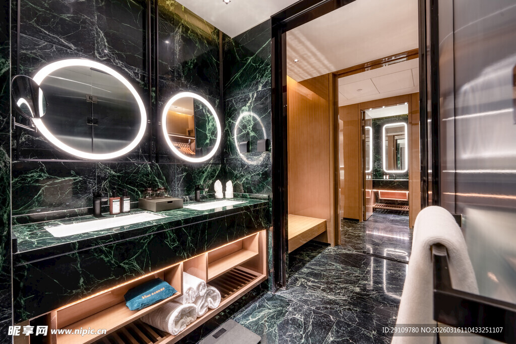 豪华现代风格浴室一角