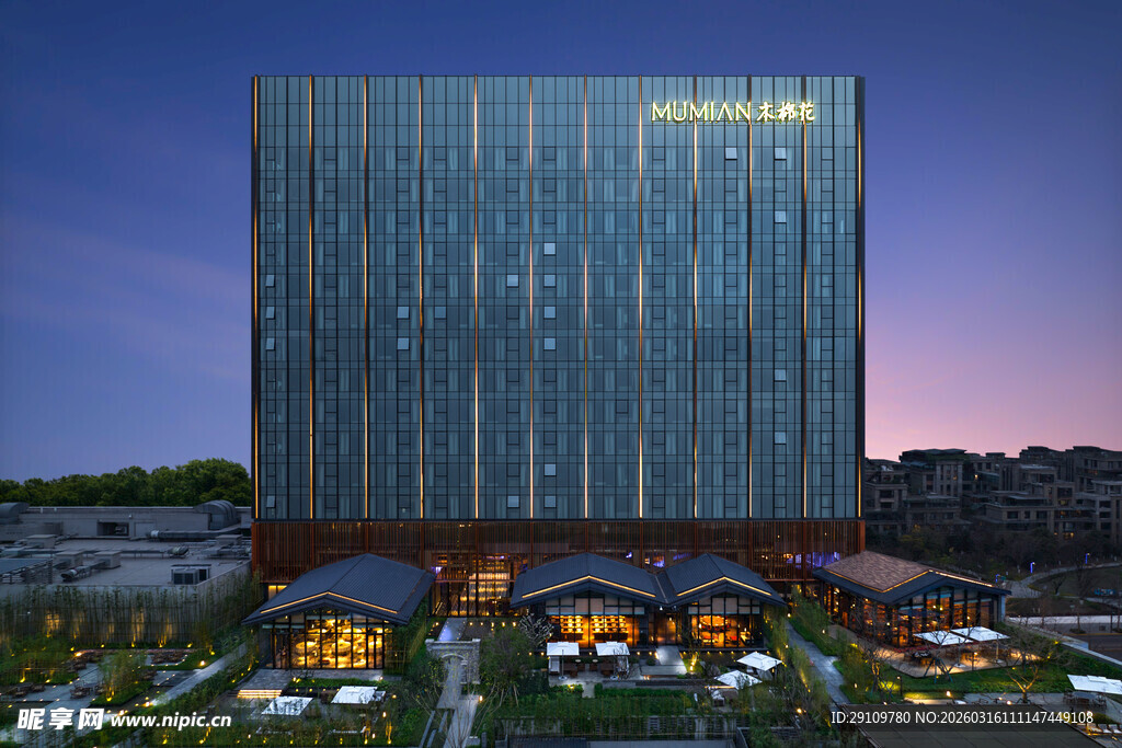 现代高楼夜景建筑景观