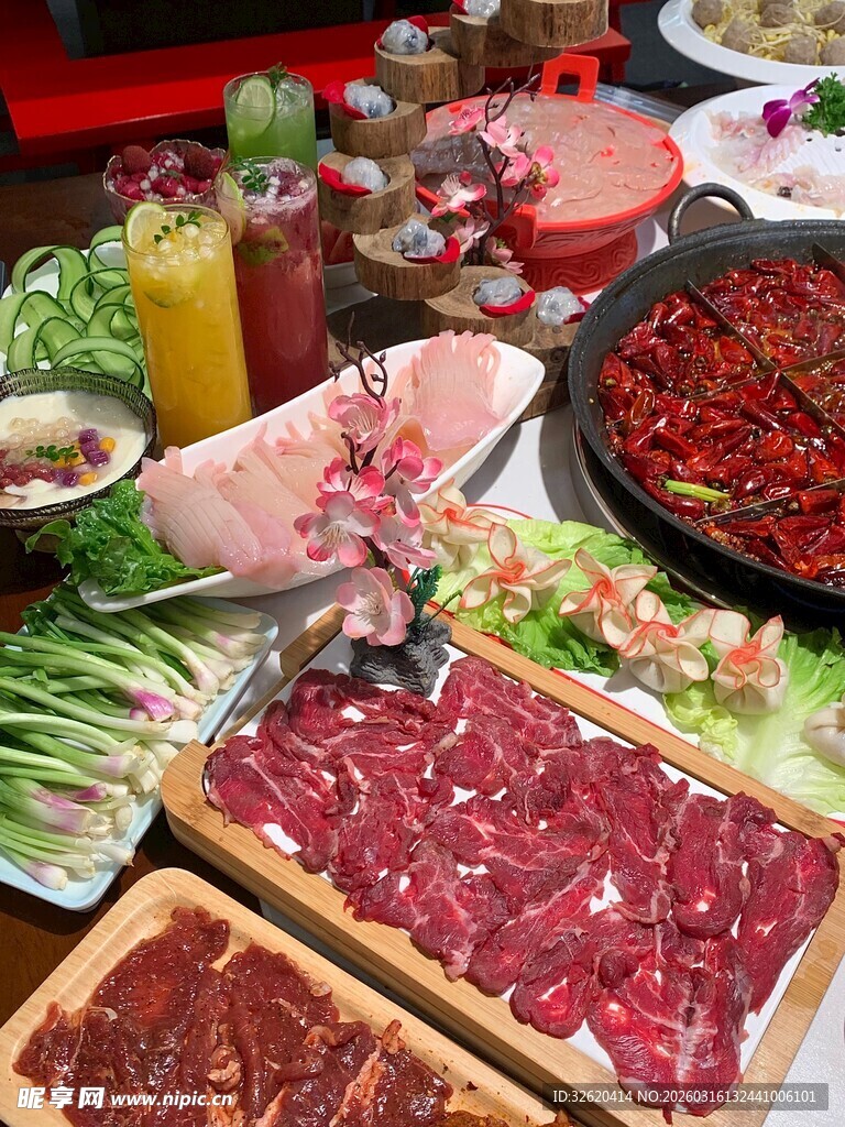 丰盛火锅食材