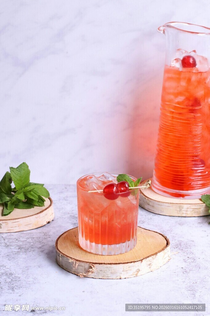 清新红莓饮品颜值与美味