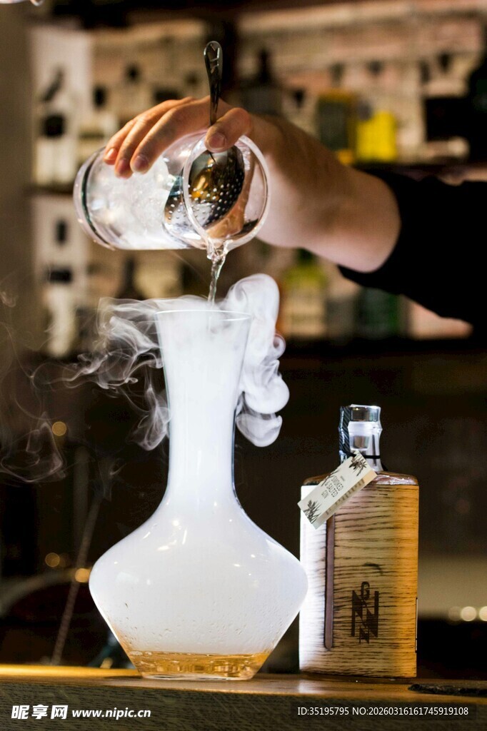 创意调酒秀独特艺术呈现