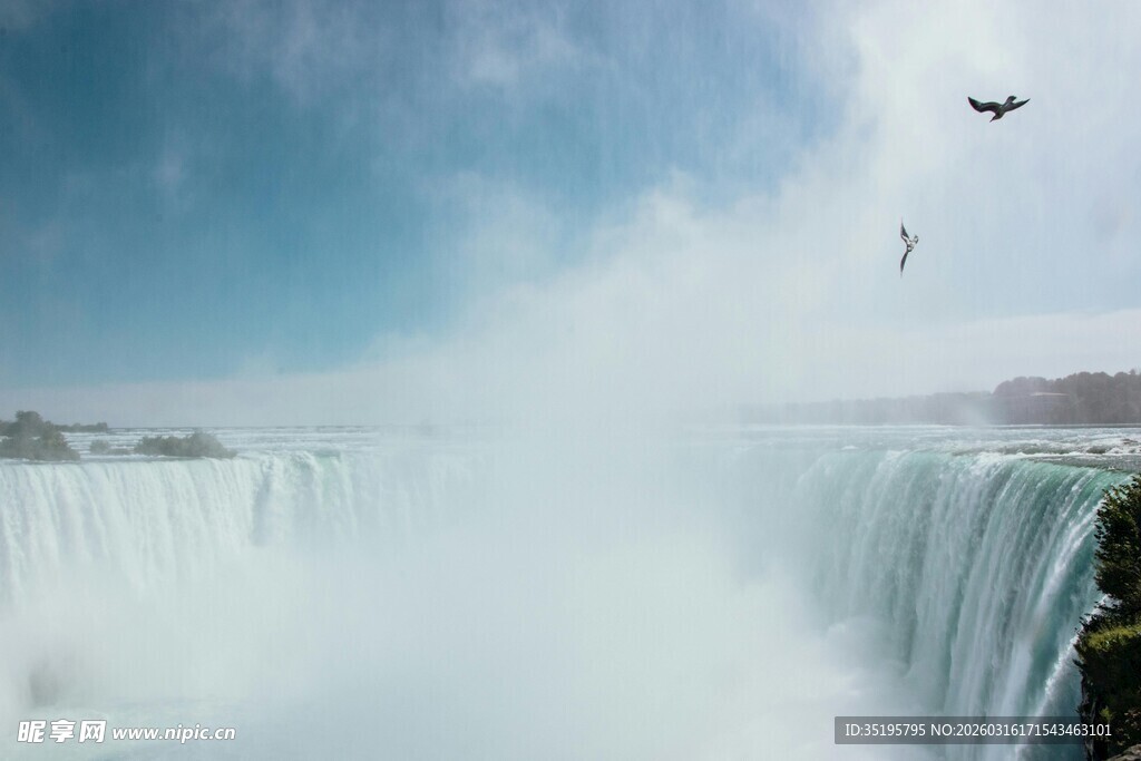 尼亚加拉大瀑布壮丽景观