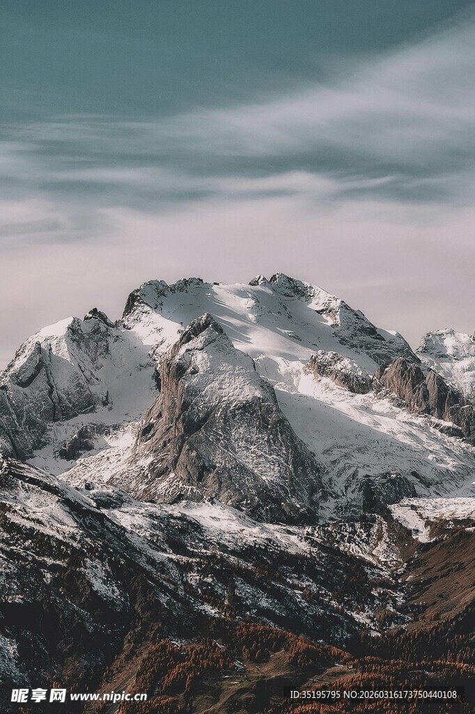 壮丽雪山景观
