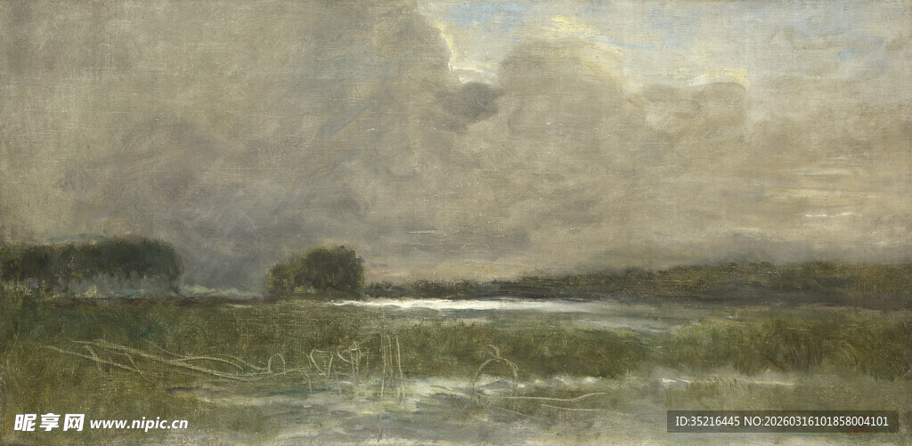 黄昏下的静谧原野风景