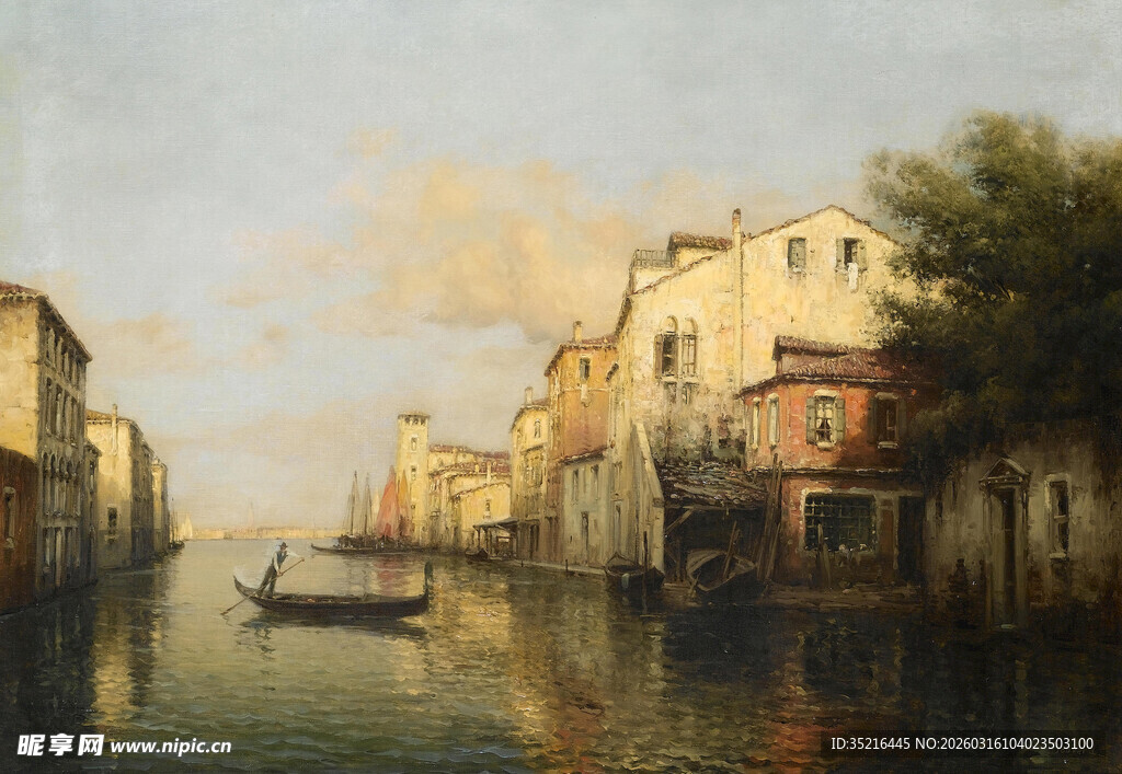 威尼斯运河上的静谧风光