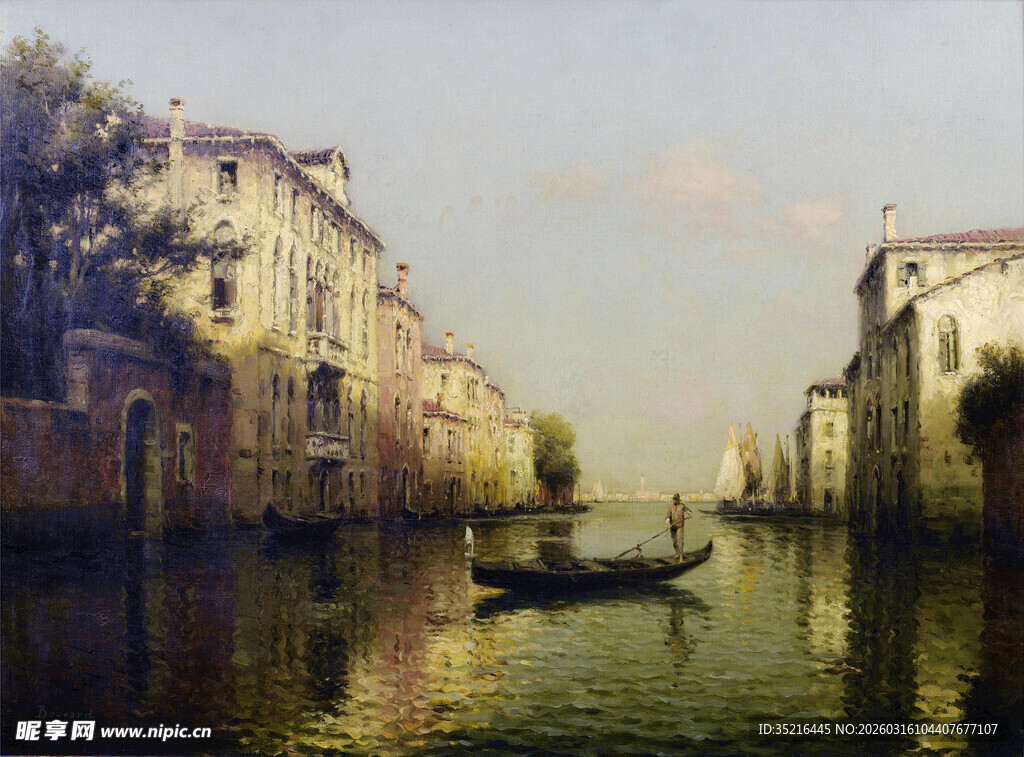 威尼斯水道上的小船