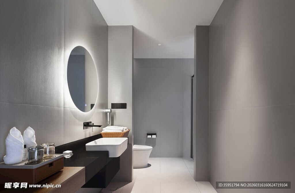 现代简约风浴室走廊