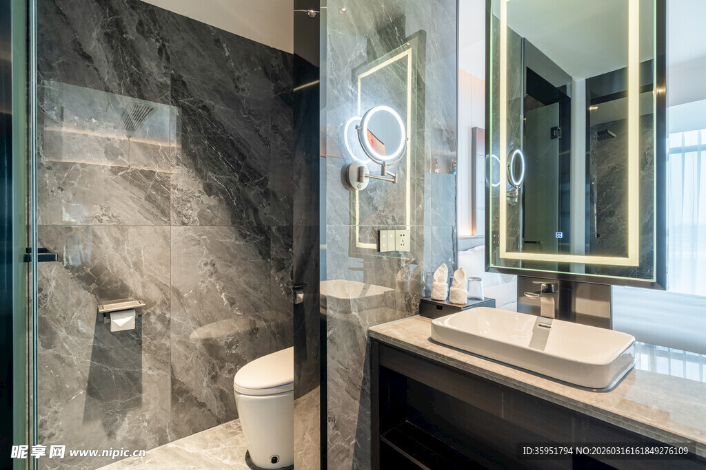 现代简约风格浴室空间