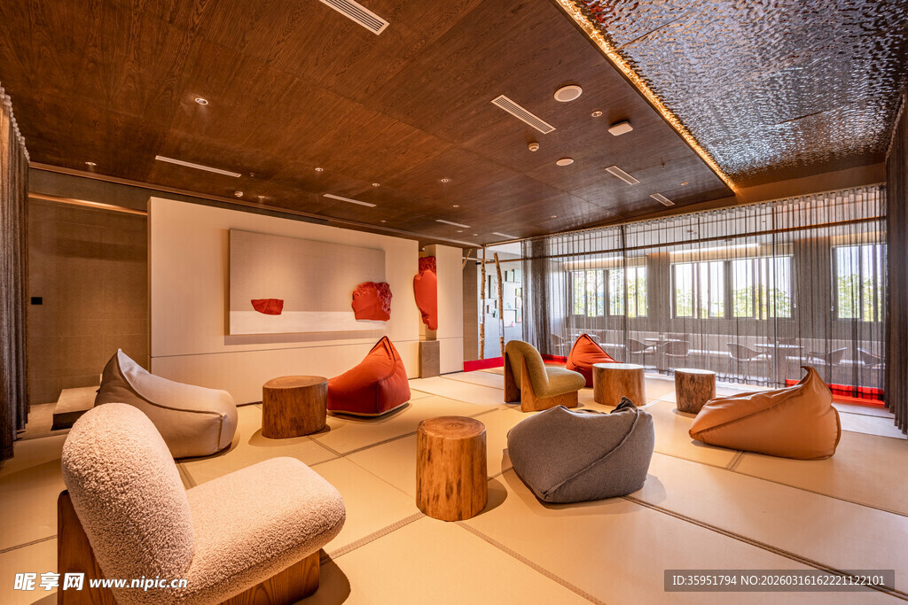 现代风格舒适客厅空间