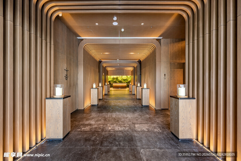 现代奢华走廊空间设计