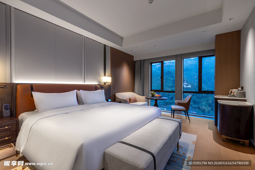 豪华现代风格的舒适卧室