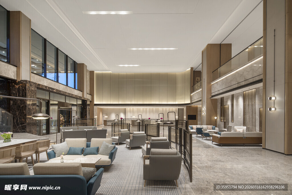 现代宽敞的室内休息空间