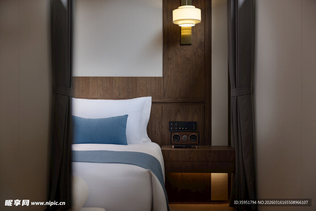 现代简约风卧室一角