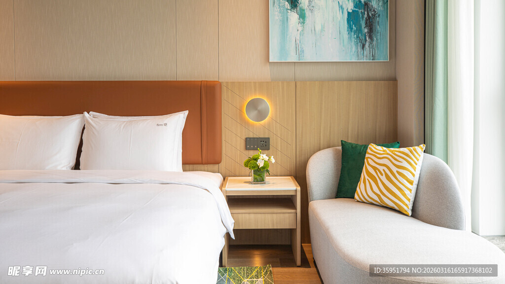 温馨舒适的现代卧室一角