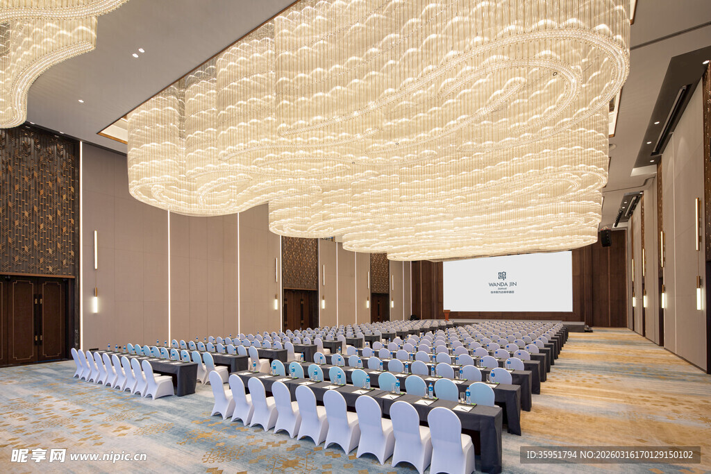 豪华大气的现代会议厅