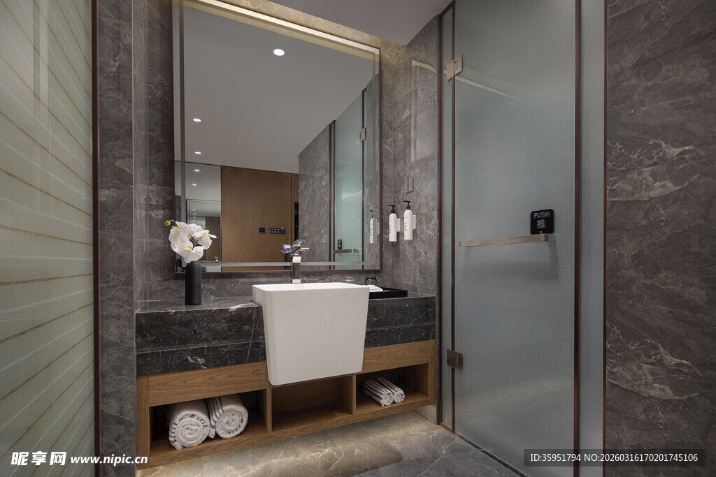 现代简约风格的精致浴室