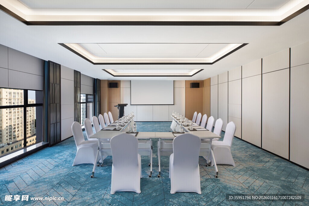 现代风格会议室场景展示