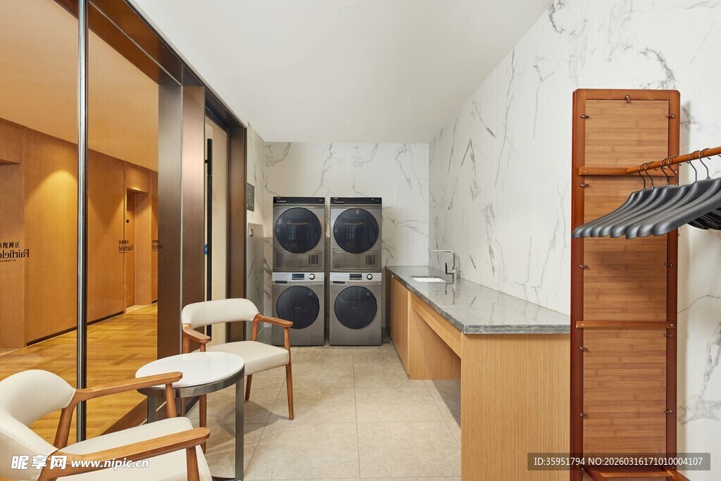 现代简约风格家庭洗衣房